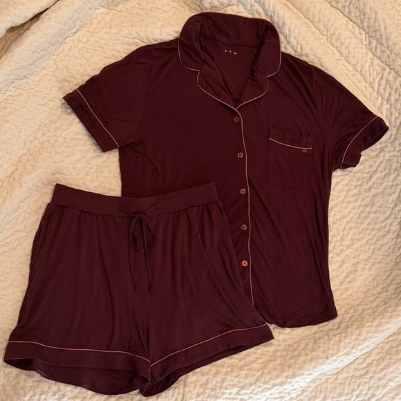 Women's Bamboo Stretch-Knit Short Sleeve Pajama Set- Burgundy- Womens M
